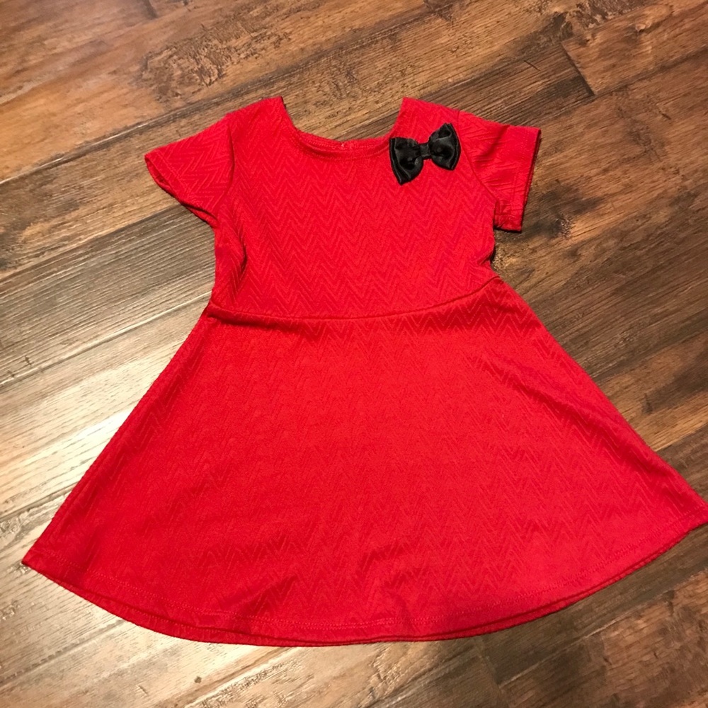 NWT Girls Short Sleeve Chevron Skater Dress